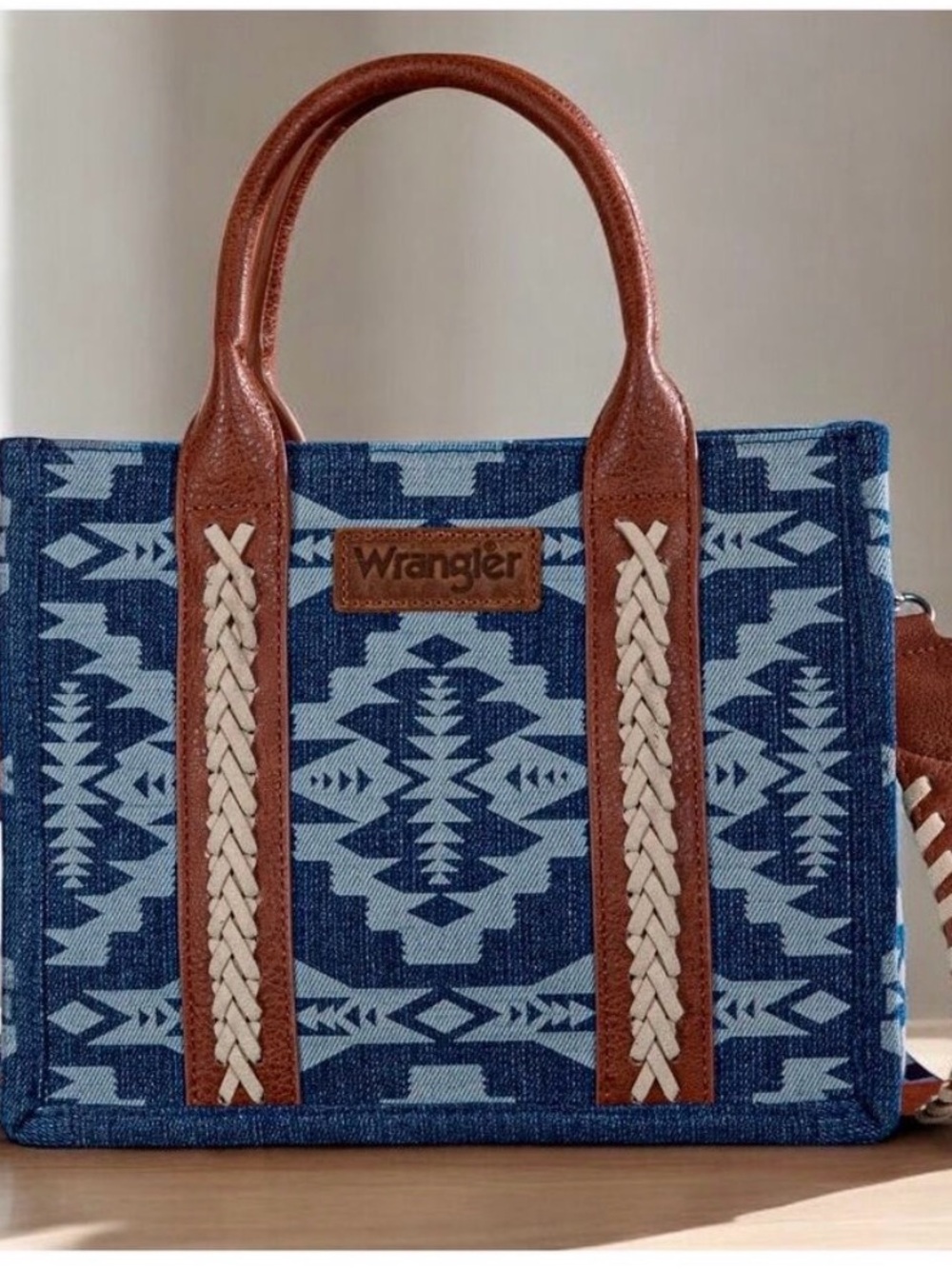 NWT Wrangler Blue Aztec Denim Tote with Brown Leather Handles - Picture 3 of 3